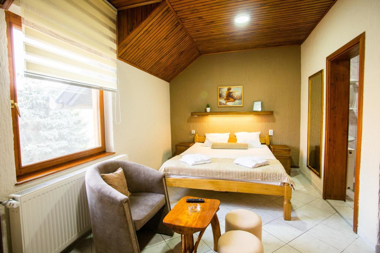 Guest House Vila Alexandar Palić Dış mekan fotoğraf