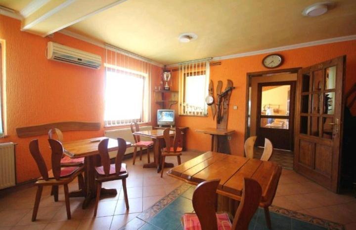 Guest House Vila Alexandar Palić Oda fotoğraf