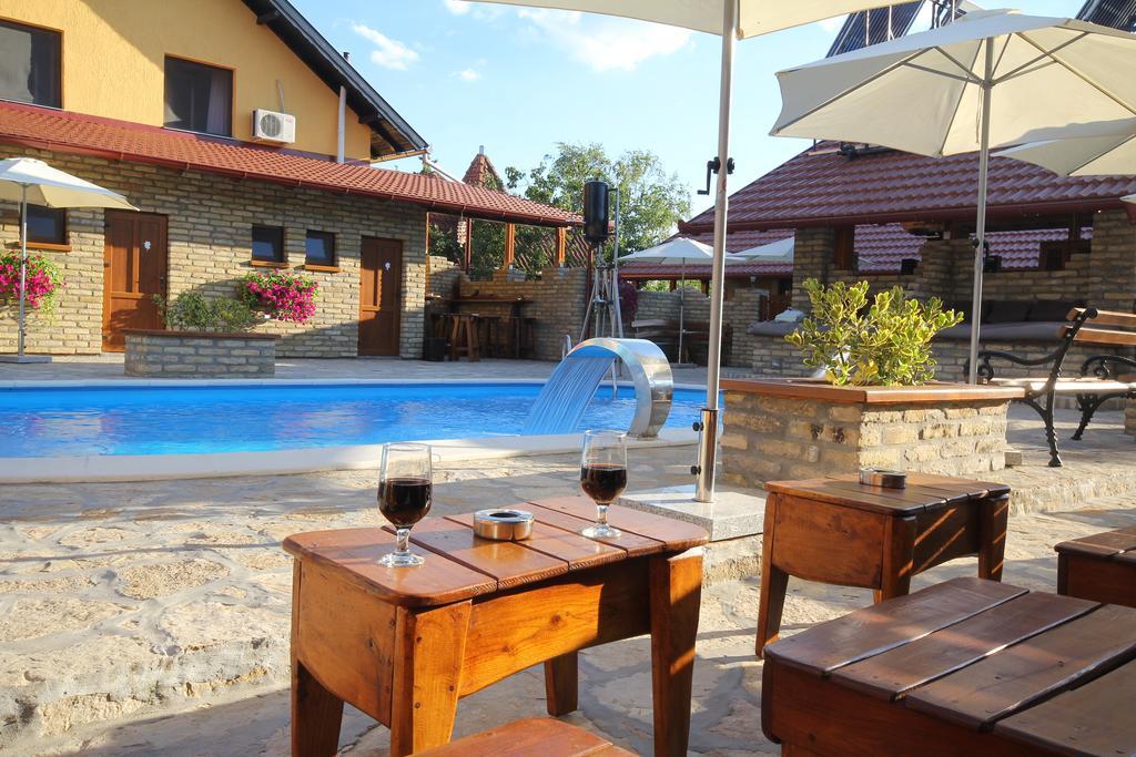 Guest House Vila Alexandar Palić Dış mekan fotoğraf
