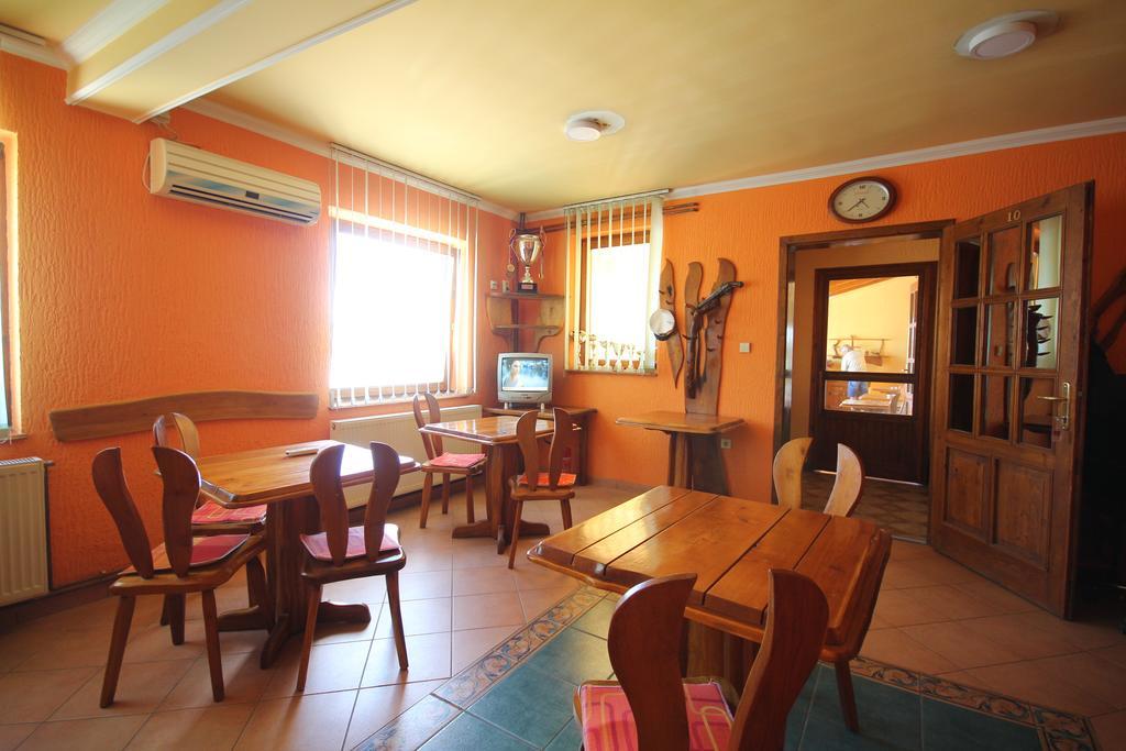 Guest House Vila Alexandar Palić Dış mekan fotoğraf